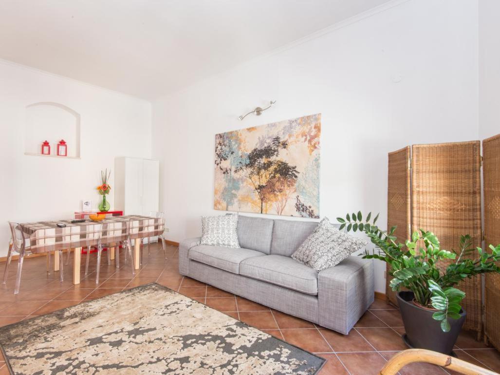 Barberini Cozy Terrace Apartment Рим Екстериор снимка