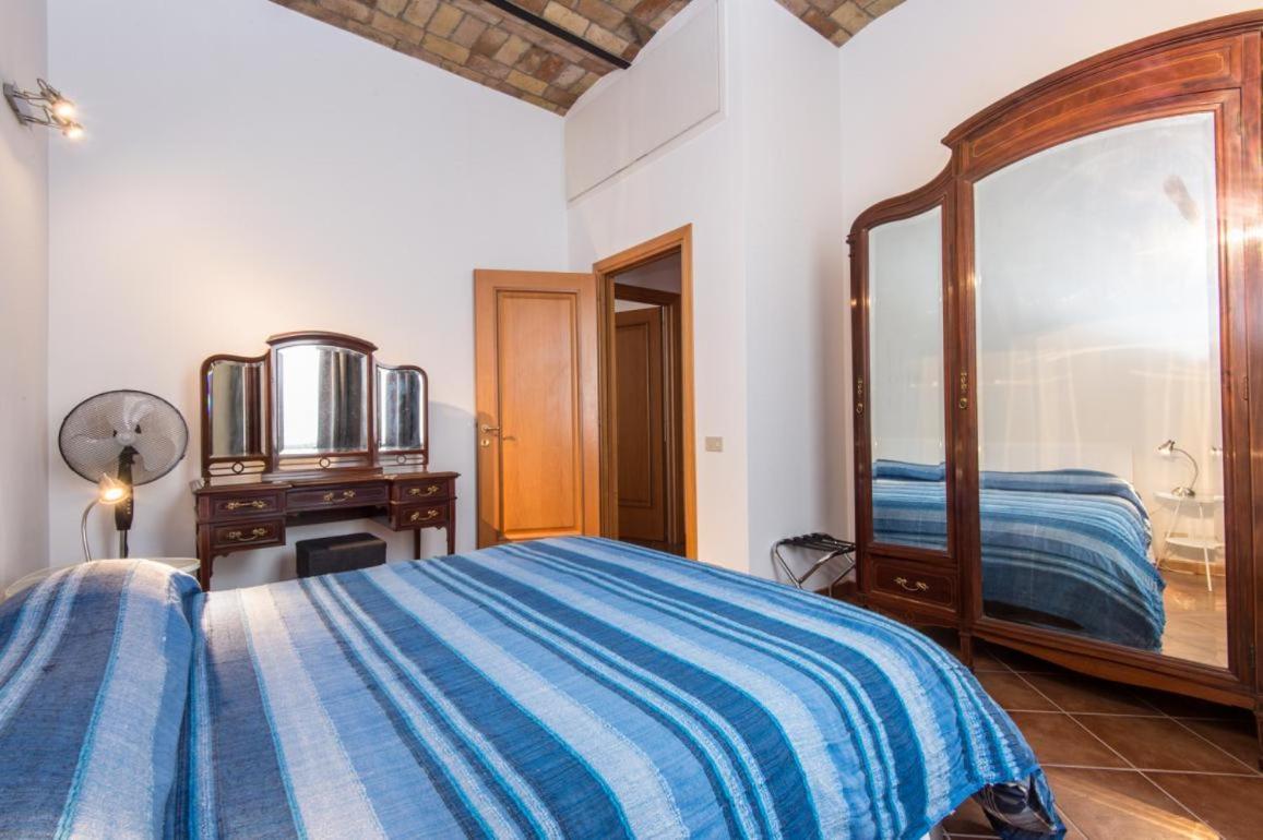 Barberini Cozy Terrace Apartment Рим Екстериор снимка